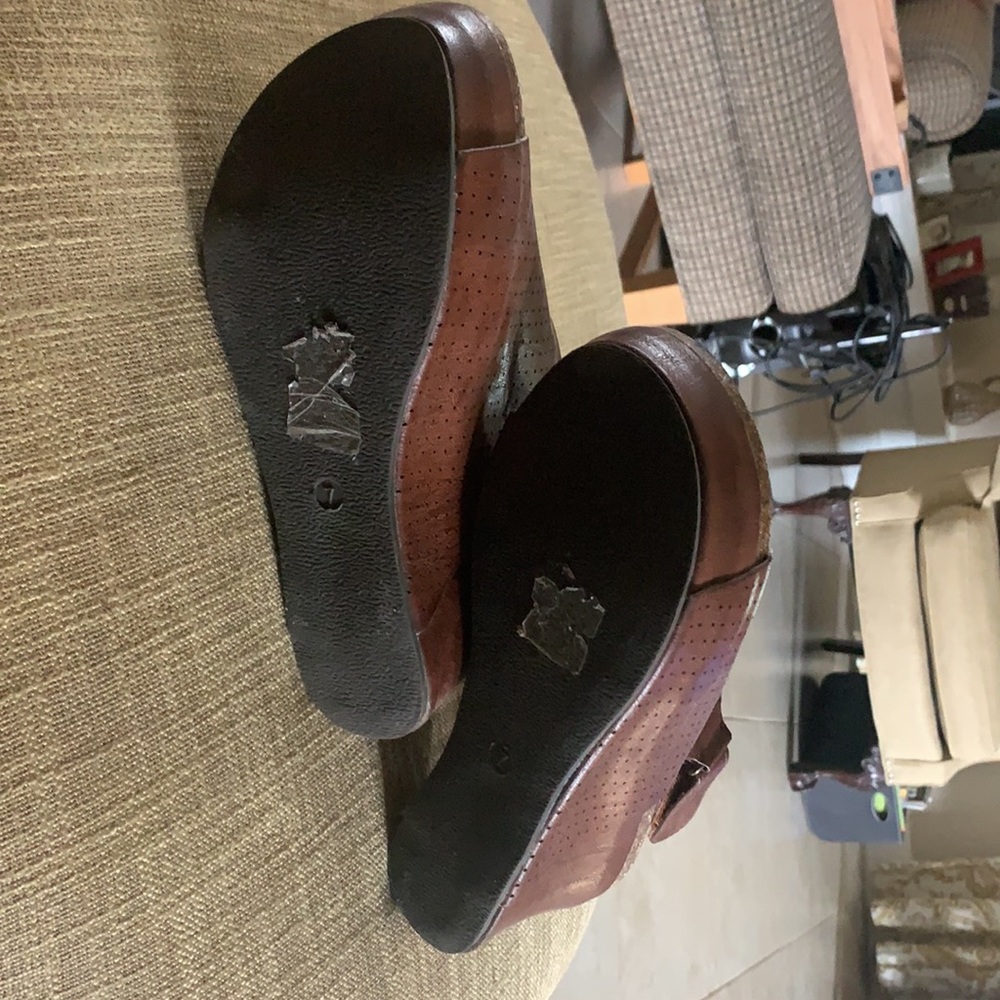 Brown leather wedge shoe Size 7 - Picture 7 of 8